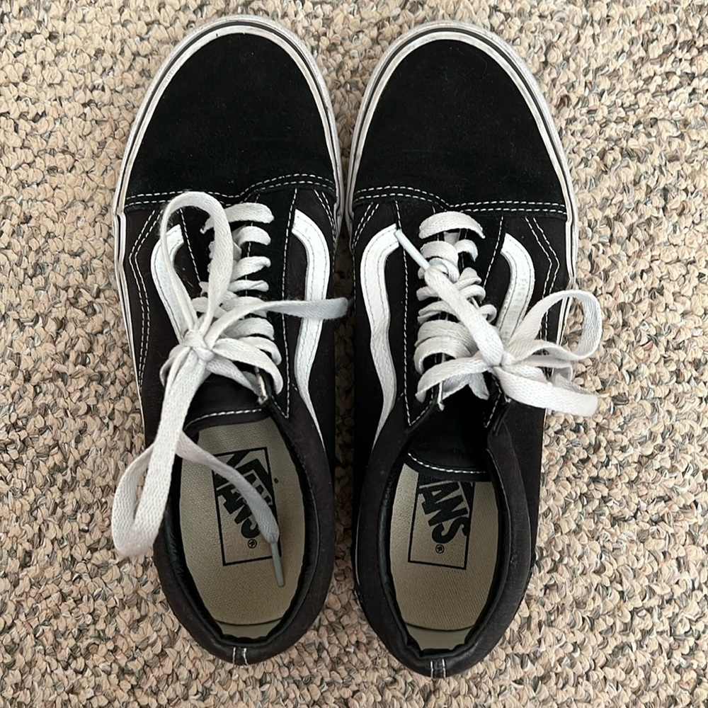 VANS Old Skool Black White Low Suede Canvas Unisex Shoes Men 8/ Women 9.5